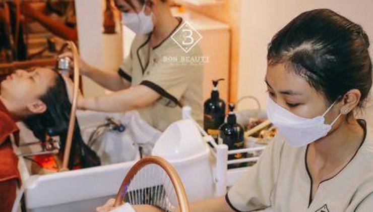 Quận 10 ! Sang nhượng spa. Quận 10 hẻm xe hơi. Có trang tiktok và page có luôn đội ngủ chạy quảng cáo, Tel : 0938462186 ( Chính chủ )